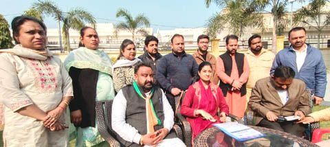 ਕੇਜਰੀਵਾਲ ਖ਼ੁਦ ਬਣਨਾ ਚਾਹੁੰਦਾ ਹੈ ਪੰਜਾਬ ਦਾ ਮੁੱਖ ਮੰਤਰੀ ,ਅਲਕਾ ਲਾਂਬਾ ਨੇ ਕੇਜਰੀਵਾਲ ’ਤੇ ਲਗਾਏ ਵੱਡੇ ਦੋਸ਼