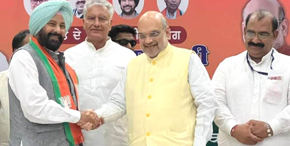 ਭਾਜਪਾ ਦਾ ਮਿਸ਼ਨ ਪੰਜਾਬ : ਢਿੱਲੋਂ ਦੀ ਕੋਠੀ ’ਤੇ ਉੱਗਿਆ ਕਮਲ