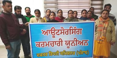 ਬਦਲਾਅ ਵਾਲੇ ਮੁੱਖ ਮੰਤਰੀ ਦਾ ‘ਹਰਾ ਪਿੰਨ’ ਚੁੱਲਿਆਂ ਨੂੰ ਠੰਢੇ ਕਰਨ ਲਈ ਚੱਲਿਆ