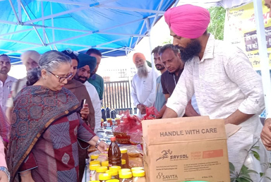 ਬਰਨਾਲਾ ‘ਚ ਹਰ ਬੁੱਧਵਾਰ ਲੱਗੇਗੀ ਆਤਮਾ ਆਰਗੈਨਿਕ ਮੰਡੀ,ਡੀਸੀ ਨੇ ਕੀਤਾ ਉਦਘਾਟਨ