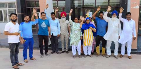 ਸਿਆਸਤ ਦੀ ਮੋਰੀ ਵਿੱਚ ਫਸਦਾ ਜਾ ਰਿਹੈ ਹੰਢਿਆਇਆ ਸਕੂਲ ਮੈਨੇਜਮੈਂਟ ਕਮੇਟੀ ਦੀ ਚੋਣ ਦਾ ਪੇਚ