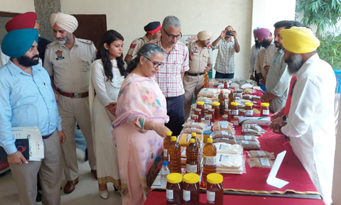 ਸਵੈ-ਸੇਵੀ ਸੰਸਥਾਵਾਂ ਨੂੰ ਆਪਣਾ ਕਿੱਤਾ ਸ਼ੁਰੂ ਕਰਨ ਲਈ ਦਿੱਤੀ ਜਾਵੇਗੀ ਵਿਸ਼ੇਸ਼ ਸਿਖਲਾਈ : ਡਿਪਟੀ ਕਮਿਸ਼ਨਰ