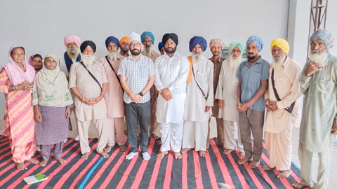 ਪਿੰਡ ਚੁਹਾਣਕੇ ਕਲਾਂ ‘ਚ ਕੁਲਵੰਤ ਸਿੰਘ ਟਿੱਬਾ ਨੇ ਮਜ਼ਦੂਰ ਵਰਗ ਦੀਆਂ ਸਮੱਸਿਆਵਾਂ ਸੁਣੀਆਂ