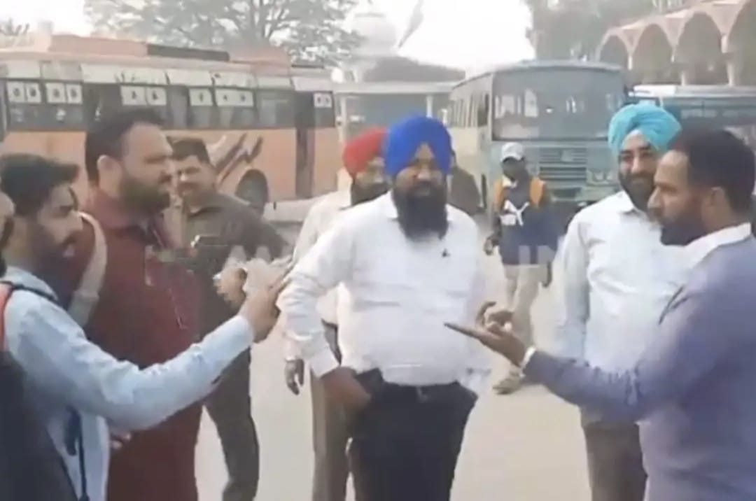 ਏਐਸਆਈ ਨੇ ਰੋਡਵੇਜ਼ ਦੇ ਡਰਾਈਵਰ/ਕੰਡਕਟਰਾਂ ‘ਤੇ ਲਗਾਏ ਕੁੱਟਮਾਰ ਦੇ ਦੋਸ਼, ਕਾਰਵਾਈ ਦੀ ਮੰਗ