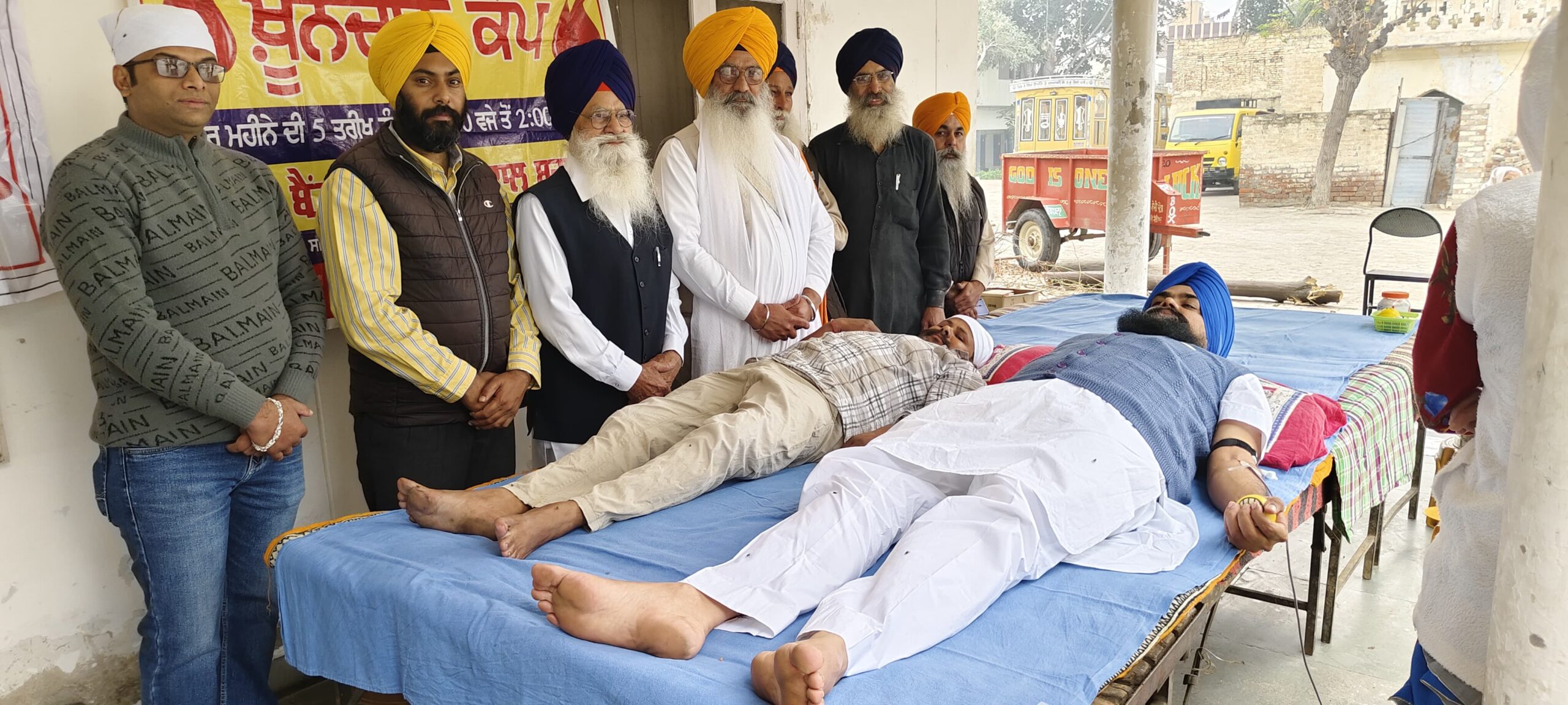 ਸ਼੍ਰੀ ਗੁਰੂ ਗ੍ਰੰਥ ਸਾਹਿਬ ਸਤਿਕਾਰ ਸਭਾ ਵੱਲੋਂ ਖੂਨਦਾਨ ਕੈੰਪ ਲਗਾਇਆ ਗਿਆ