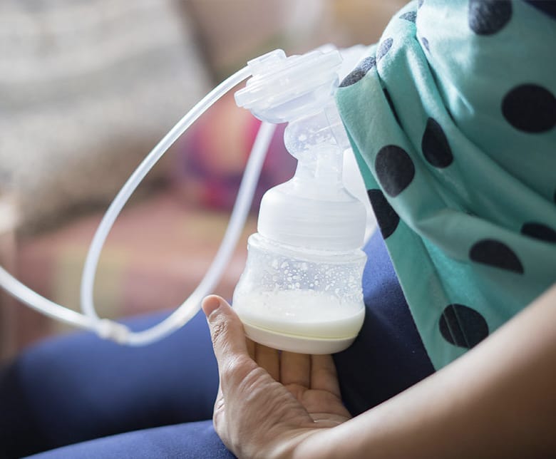 ਅਤਿ ਜ਼ਰੂਰੀ ਖ਼ਬਰ : ਹੁਣ ਮਾਵਾਂ ਵੀ ਆਪਣਾ ਦੁੱਧ ਦਾਨ ਕਰ ਸਕਣਗੀਆਂ…ਪੰਜਾਬ ‘ਚ ਖੁੱਲ੍ਹ ਗਿਆ ਮਨੁੱਖੀ ਮਿਲਕ ਬੈਂਕ, ਕੁਪੋਸ਼ਣ ‘ਤੇ ਹਮਲਾ