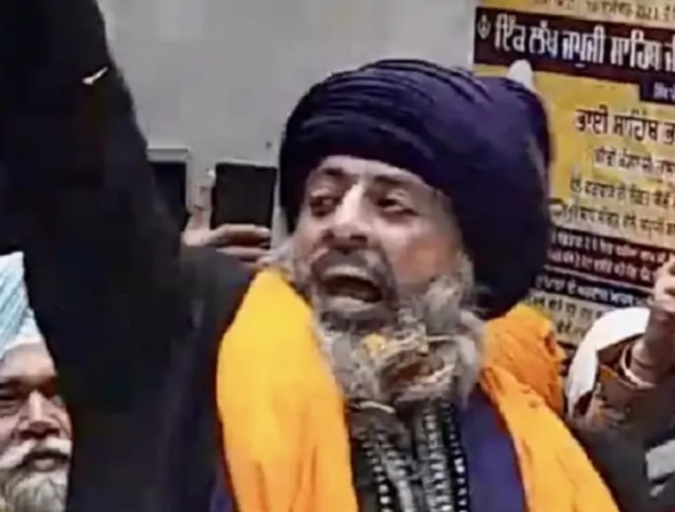 ਗੁਰਦੁਆਰੇ ‘ਚ ਨੌਜਵਾਨ ਦਾ ਕਤਲ ਕਰਨ ਵਾਲਾ ਨਿਹੰਗ ਪੇਸ਼ਾਵਰ ਅਪਰਾਧੀ,ਪਹਿਲਾਂ ਵੀ ਹਨ 9 ਮੁਕੱਦਮੇ ਦਰਜ-ADGP ਢਿੱਲੋ