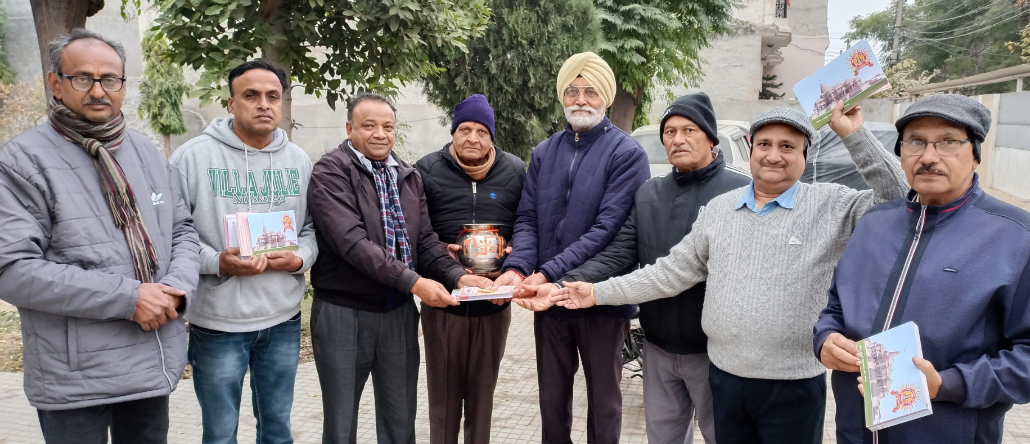 ਸੱਦਾ ਅਯੁੱਧਿਆ ਤੋਂ ਆਇਆ ਹੈ…ਸ੍ਰੀ ਰਾਮ ਜੀ ਨੇ ਬੁਲਾਇਆ ਹੈ, ਰਾਮ ਭਗਤਾਂ ਨੇ ਅਯੁੱਧਿਆ ਤੋਂ ਆਏ ਸੱਦਾ ਪੱਤਰ ਵੰਡੇ