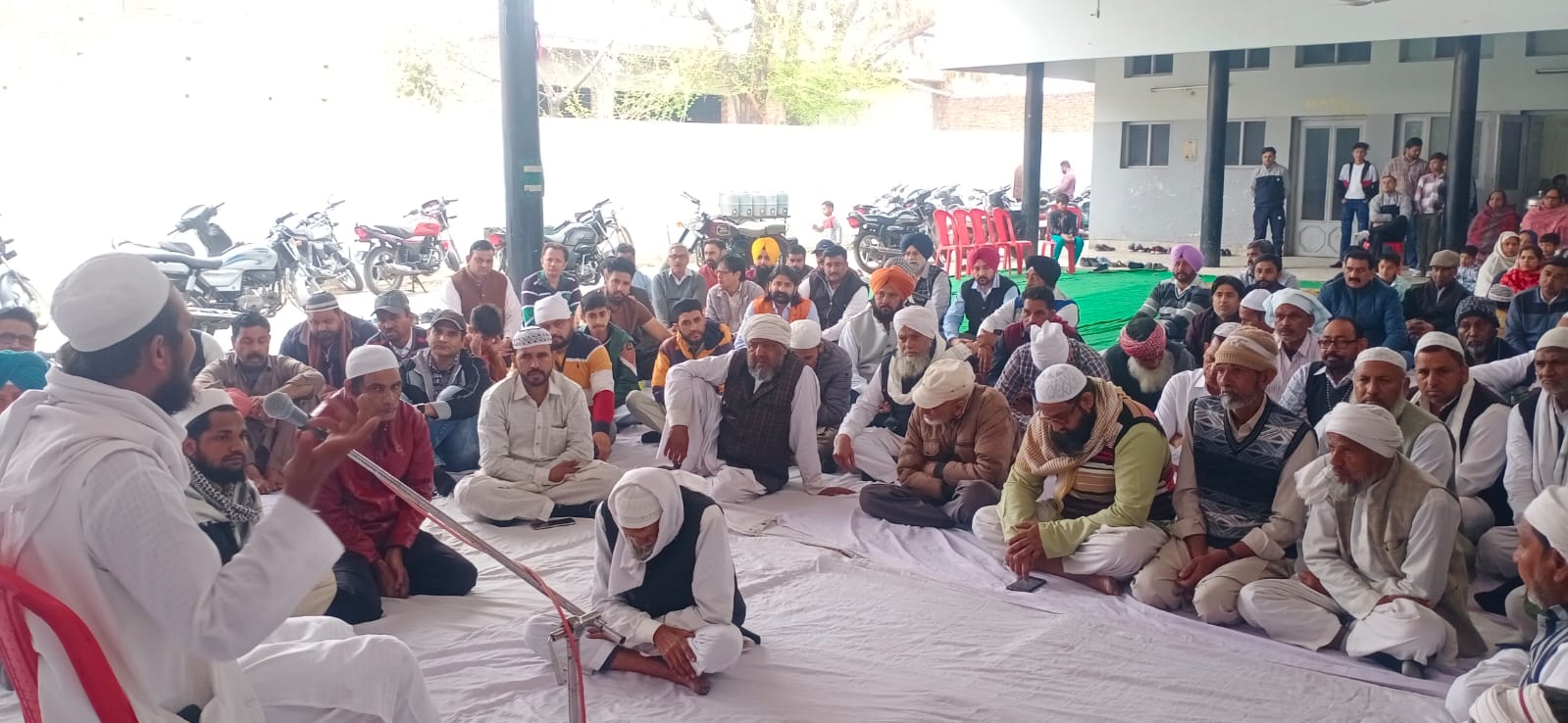 ਪੱਤਰਕਾਰ ਮਹਿਮੂਦ ਮਨਸੂਰੀ ਦੇ ਮਾਤਾ ਨੂੰ ਵੱਖ-ਵੱਖ ਆਗੂਆਂ ਵੱਲੋਂ ਸ਼ਰਧਾਂਜਲੀਆਂ ਭੇਂਟ