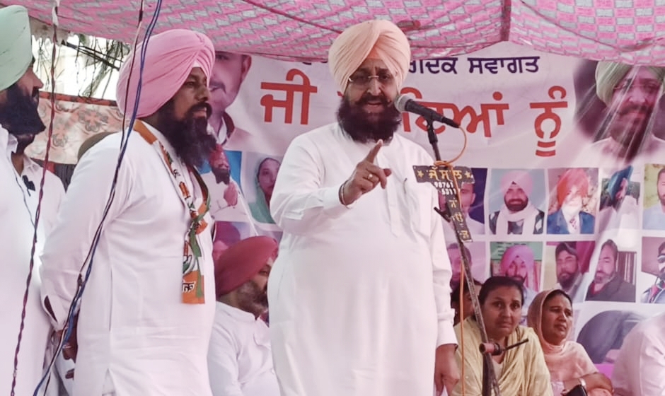 ਮੀਤ ਹੇਅਰ ਨੂੰ ਬਲੀ ਦਾ ਬੱਕਰਾ ਬਣਾਇਆ ਗਿਆ..ਉਹ ਮਜ਼ਬੂਰੀ ‘ਚ ਲੜ ਰਿਹੈ ਚੋਣ-ਪ੍ਰਤਾਪ ਸਿੰਘ ਬਾਜਵਾ