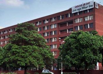 ਅਦਾਲਤ ‘ਚ ਚੱਲ ਰਹੇ ਕੇਸ ਸਬੰਧੀ ਲਾਪਰਵਾਹੀ ਵਰਤਣ ਵਾਲੇ 6 ਪ੍ਰਿੰਸੀਪਲ ਅਤੇ 6 ਹੈੱਡਮਾਸਟਰਾਂ ਖ਼ਿਲਾਫ਼ ਸਿੱਖਿਆ ਵਿਭਾਗ ਦੀ ਵੱਡੀ ਕਾਰਵਾਈ