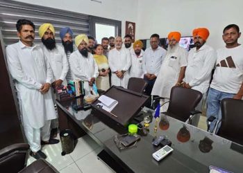 ਕੌੜਤੂੰਬਾ : ਜਿਹੜੇ ਰੋਗ ਨਾਲ ਬੱਕਰੀ ਮਰਗੀ, ਉਹੀ ਰੋਗ ਪਠੋਰੇ ਨੂੰ…ਰਵਾਇਤੀ ਪਾਰਟੀਆਂ ਦੇ ਰਾਹ ‘ਤੇ ਚੱਲ ਪਈ ਆਮ ਆਦਮੀ ਪਾਰਟੀ