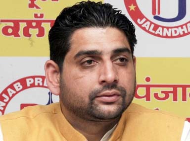 …ਊ ਤਾਂ ਸ਼ੀਤਲ ਨਾਲ ਹੋਈ ਮਾੜੀ ਆਂ…ਨਾ ਖ਼ੁਦਾ ਹੀ ਮਿਲਾ,ਨਾ ਵਿਸਾਲੇ ਸਨਮ…ਨਾ ਇਧਰ ਕੇ ਰਹੇ ਨਾ ਉਧਰ ਕੇ ਹੋਏ…!