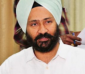 ਅਸੀਂ ਸੁਖਬੀਰ ਬਾਦਲ ਦੇ ਗੁਲਾਮ ਨਹੀਂ ਹਾਂ, ਉਨ੍ਹਾਂ ਨੇ ਅਕਾਲੀ ਦਲ ਨੂੰ “ਬਾਦਲ ਪ੍ਰਾਈਵੇਟ ਲਿਮਟਿਡ” ਬਣਾ ਦਿੱਤਾ ਹੈ- ਢੀਂਡਸਾ