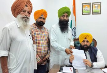 ਪਿੰਡ ਕੁੰਬੜਾ ਦੇ ਐਲੀਮੈਂਟਰੀ ਸਕੂਲ ਦਾ ਮਾਮਲਾ ਸਿੱਖਿਆ ਮੰਤਰੀ ਦੇ ਦਰਬਾਰ ‘ਚ ਪੁੱਜਿਆ