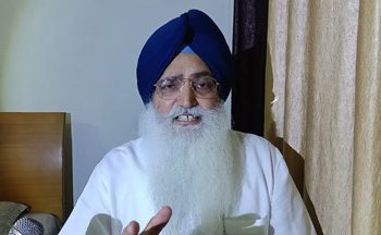 ਵਲਟੋਹਾ ਦੀ ਤਿਲਕ ਗਈ ਲੁਤਰੋ…ਪ੍ਰੈੱਸ ਕਾਨਫਰੰਸ ਦੌਰਾਨ ਇੱਕ ਔਰਤ ਨੂੰ ਕਹਿ ਦਿੱਤਾ “ਖੱਚ ਜ਼ਨਾਨੀ”….!