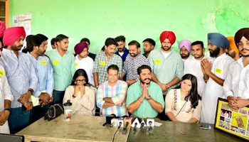 ਸਾਬਕਾ MLA ਗੋਲਡੀ ਨੇ APP ਦੇ ਉਲਟ ਲੈ ਲਿਆ ਵੱਡਾ ਫੈਸਲਾ…ਚੋਣਾਂ ‘ਚ ਮਦਦ ਨਾ ਕਰਨ ਦਾ ਐਲਾਨ…!