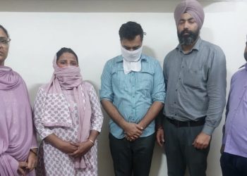 ਪੰਜਾਬ ਪੁਲਿਸ ਦੀ ACP ਨਿਰਦੋਸ਼ ਕੌਰ ਬਣ ਗਈ ਦੋਸ਼ੀ…ਵਿਜੀਲੈਂਸ ਨੇ ਰਿਸ਼ਵਤ ਦੇ ਮਾਮਲੇ ‘ਚ ਰੀਡਰ ਸਮੇਤ ਕੀਤੀ ਗ੍ਰਿਫ਼ਤਾਰ