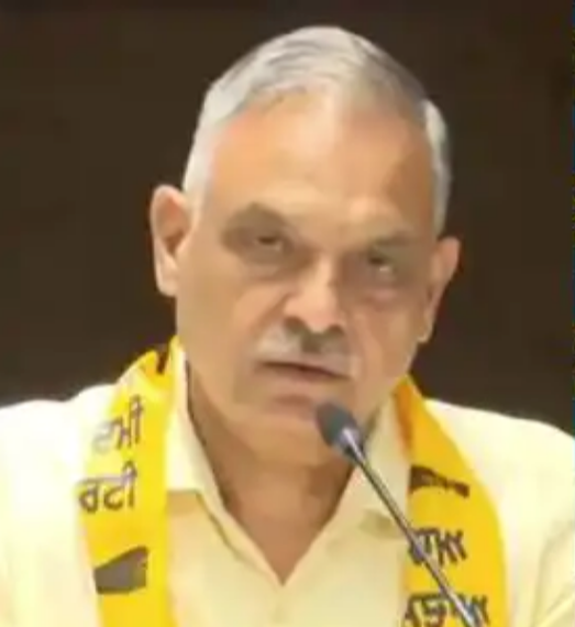 ਅਕਾਲੀ ਦਲ ਛੱਡ ਕੇ “ਆਪ” ‘ਚ ਸ਼ਾਮਿਲ ਹੋਏ ਵਿਧਾਇਕ ਸੁੱਖੀ ਦੀਆਂ ਵਧ ਸਕਦੀਆਂ ਨੇ ਮੁਸ਼ਕਿਲਾਂ…ਕਾਨੂੰਨੀ ਨੋਟਿਸ ਜਾਰੀ