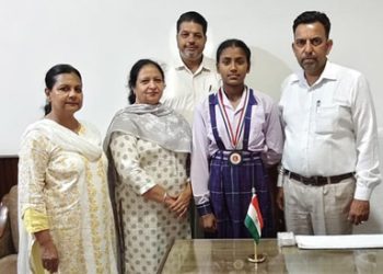 ਗਾਂਧੀ ਆਰੀਆ ਸਕੂਲ ਦੀ ਵਿਦਿਆਰਥਣ ਨੇ ਵੇਟ ਲਿਫਟਿੰਗ ‘ਚ ਸਟੇਟ ਪੱਧਰ ‘ਤੇ ਜਿੱਤਿਆ ਕਾਂਸੇ ਦਾ ਤਗਮਾ