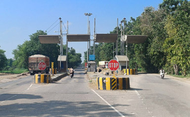 ਸ਼ਰੇਆਮ ਲੁੱਟ ! ਬਰਨਾਲਾ ਤੋਂ ਲੁਧਿਆਣਾ…ਬੱਸਾਂ ਦੀਆਂ ਸਵਾਰੀਆਂ ਤੋਂ ਅਜੇ ਵੀ ਲਿਆ ਜਾ ਰਿਹਾ ਟੋਲ ਟੈਕਸ..ਟੋਲ ਪਲਾਜ਼ਾ ਹੋ ਚੁੱਕੇ ਹਨ ਬੰਦ