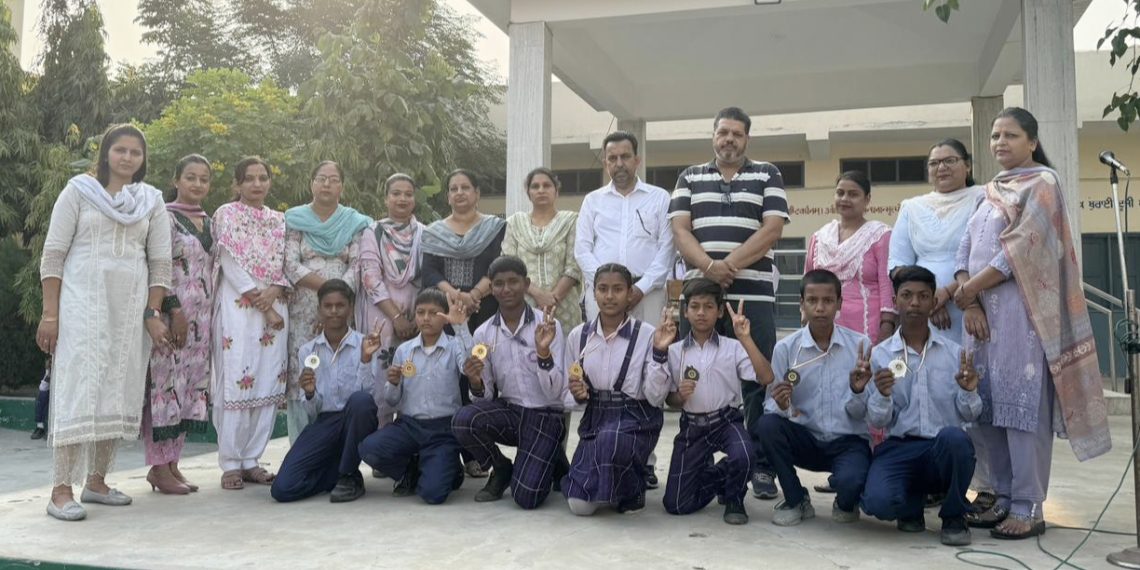 ਗਾਂਧੀ ਆਰੀਆ ਸਕੂਲ ਬਰਨਾਲਾ ਦੇ ਖਿਡਾਰੀਆਂ ਨੇ ਖੇਡਾਂ ਵਤਨ ਪੰਜਾਬ ਦੀਆਂ ਵਿੱਚ ਲਗਾਈ ਮੈਡਲਾਂ ਦੀ ਝੜੀ