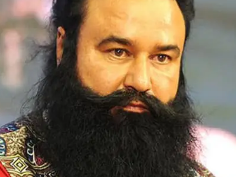 ਡੇਰਾ ਸਿਰਸਾ ਮੁਖੀ ਦੀਆਂ ਵਧੀਆਂ ਮੁਸ਼ਕਿਲਾਂ…ਸੁਪਰੀਮ ਕੋਰਟ ਨੇ ਕਤਲ ਦੇ ਮਾਮਲੇ ‘ਚ ਕੀਤਾ ਨੋਟਿਸ ਜਾਰੀ