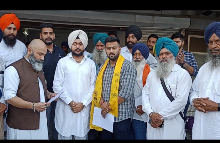 ਬਰਨਾਲਾ ਦੇ ਕਾਂਗਰਸੀ ਆਗੂ ਮੰਗਤ ਬਾਂਸਲ ਦਾ “ਚਿਰਾਗ” ਹੁਣ ਸਿਮਰਨਜੀਤ ਮਾਨ ਦੀ ਪਾਰਟੀ ‘ਚ ਜਗੇਗਾ….!