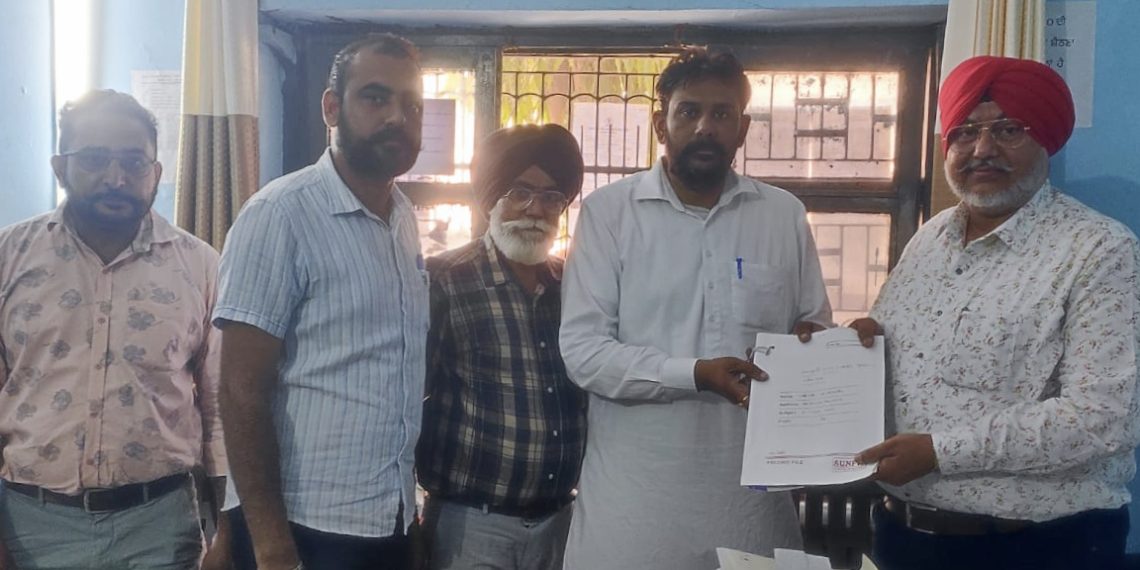 ਰੂਬਲ ਗਿੱਲ ਨੇ ਸਰਪੰਚੀ ਦੇ ਉਮੀਦਵਾਰ ਵਜੋਂ ਨਾਮਜ਼ਦਗੀ ਪੱਤਰ ਕੀਤੇ ਦਾਖ਼ਲ