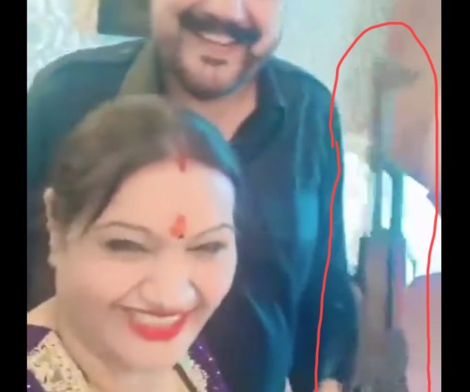 AAP ਵਿਧਾਇਕ ਦੇ ਪਿਤਾ ਨੇ ਚੁੱਕ ਦੀ AK 47…ਬਣਾਤੀ ਰੀਲ.. ਮਜੀਠੀਆ ਨੇ ਵਾਇਰਲ ਕੀਤੀ ਵੀਡੀਓ….!