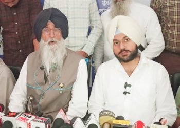 ਆਪਣੀ ਤੀਜੀ ਪੀੜ੍ਹੀ ਨੂੰ ਟਿਕਟ ਦੇਣ ਵਾਲੇ ਸਿਮਰਨਜੀਤ ਸਿੰਘ ਮਾਨ ਨੇ ਪਰਿਵਾਰਵਾਦ ਦੀ ਰਾਜਨੀਤੀ ਸਬੰਧੀ ਸਵਾਲ ਦਾ ਦਿੱਤਾ ਗੋਲਮੋਲ ਜਵਾਬ