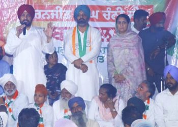 ਮਜ਼ਦੂਰਾਂ ਦੇ ਵਿਹੜਿਆਂ ਵਿੱਚ ਚੰਨੀ ਦੀਆਂ ਮੀਟਿੰਗਾਂ ‘ਚ ਭਰਵੇਂ ਇਕੱਠਾਂ ਨਾਲ ਸੱਤਾਧਾਰੀ ਖ਼ੇਮੇ ‘ਚ ਚਿੰਤਾ ਦੀ ਲਹਿਰ