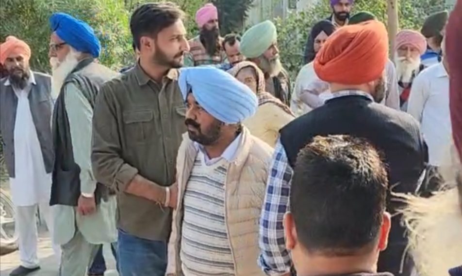 …ਤਪਾ ਦਾ ਤਹਿਸੀਲਦਾਰ ਰੰਗੇਂ ਹੱਥੀਂ ਚੁੱਕ ਲਿਆ ਵਿਜੀਲੈਂਸ ਨੇ…!