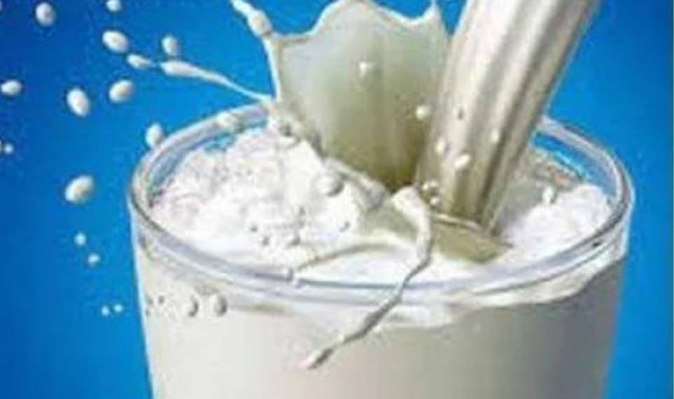 ਸਾਵਧਾਨ ! ਦੇਸੀ ਘਿਓ ਤੇ ਖੋਏ ਦੇ ਨਮੂਨੇ ਫੇਲ…ਬਾਜ਼ਾਰ ‘ਚ ਵੱਡੀ ਮਾਤਰਾ ‘ਚ ਵਿਕ ਰਿਹੈ ਨਕਲੀ ਦੁੱਧ