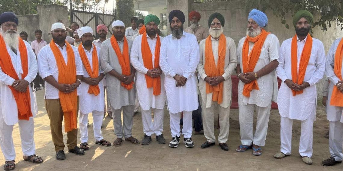 ਪਿੰਡ ਮਹਿਲ ਖੁਰਦ ‘ਚ ਹੁਣ ਨਹੀਂ ਬਣੇਗਾ ਪ੍ਰਵਾਸੀਆਂ ਦਾ ਆਧਾਰ ਕਾਰਡ ਅਤੇ ਵੋਟ