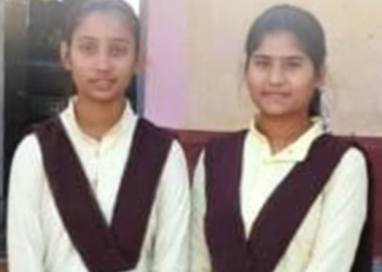 ਮਾਸਟਰ ਨੂੰ ਸਕੂਲ ਚ ਆਇਆ ਹਾਰਟ ਅਟੈਕ…ਦੋ ਵਿਦਿਆਰਥਣਾਂ ਨੇ ਕਿਵੇਂ ਬਚਾਈ ਜਾਨ…ਪੜ੍ਹੋ ਖ਼ਬਰ