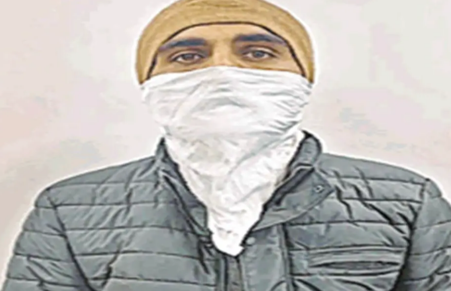 ਵਿਜੀਲੈਂਸ ਵੱਲੋਂ ਕਾਬੂ ਕੀਤੇ RTA ਬਠਿੰਡਾ ਦੇ ਗੰਨਮੈਨ ਨੇ RTA ਦਫਤਰ ‘ਚ ਰਿਸ਼ਵਤਖੋਰੀ ਦੇ ਗੋਰਖਧੰਦੇ ਦਾ ਕੀਤਾ ਪਰਦਾਫਾਸ਼…25-30 ਲੱਖ ਪ੍ਰਤੀ ਮਹੀਨਾ ਲਈ ਜਾ ਰਹੀ ਹੈ ਰਿਸ਼ਵਤ