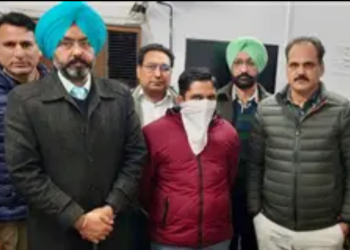 ਤਹਿਸੀਲਦਾਰ ਦੇ ਨਾਮ ‘ਤੇ ਰਿਸ਼ਵਤ ਲੈਣ ਵਾਲਾ ਵਸੀਕਾ ਨਵੀਸ ਵਿਜੀਲੈਂਸ ਨੇ ਦਬੋਚਿਆ