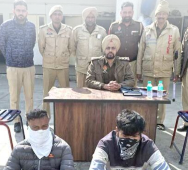 ਕੱਲੀ ਸੀ ਘਰੇ ਭਾਬੀ…ਦਿਓਰ ਹੀ ਨਿਕਲਿਆ ਲੁਟੇਰਾ…ਹਥਿਆਰਾਂ ਦੇ ਜ਼ੋਰ ‘ਤੇ ਨਗਦੀ ਤੇ ਗਹਿਣੇ ਲੈ ਕੇ ਫ਼ਰਾਰ