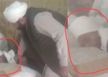 ਬੇਅਦਬੀ…ਨਾਨਕਸਰ ਵਿਖੇ ਸ੍ਰੀ ਗੁਰੂ ਗ੍ਰੰਥ ਸਾਹਿਬ ਉੱਪਰ ਸਿਰ ਸੁੱਟ ਕੇ ਸੌਂ ਗਿਆ ਪਾਠੀ ਸਿੰਘ