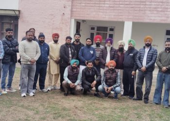 AAP ਦੇ SC ਵਿੰਗ ਦੇ ਸੂਬਾ ਪ੍ਰਧਾਨ ਦੇ ਜ਼ਿਲ੍ਹੇ ‘ਚ ਸੰਵਿਧਾਨਕ ਅਹੁਦਿਆਂ ‘ਤੇ SC ਵਿੰਗ ਦੇ ਆਗੂਆਂ ਨੂੰ ਅੱਖੋਂ ਪਰੋਖੇ ਕਰਨ ‘ਤੇ ਰੋਸ ਦੀ ਚਿੰਗਾਰੀ ਭੜਕੀ