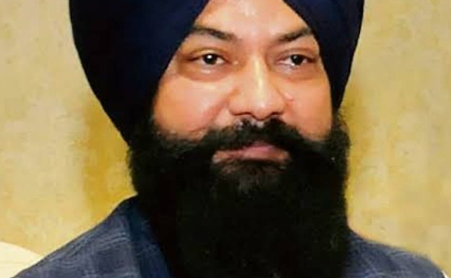 ਬਾਜ਼ੀ ਮਾਰ ਗਿਆ ਹਾਥੀ ਵਾਲਾ ਗੱਭਰੂ,ਝਾੜੂ ਵਾਲੇ ਰਹਿ ਗਏ ਤੱਕਦੇ…!