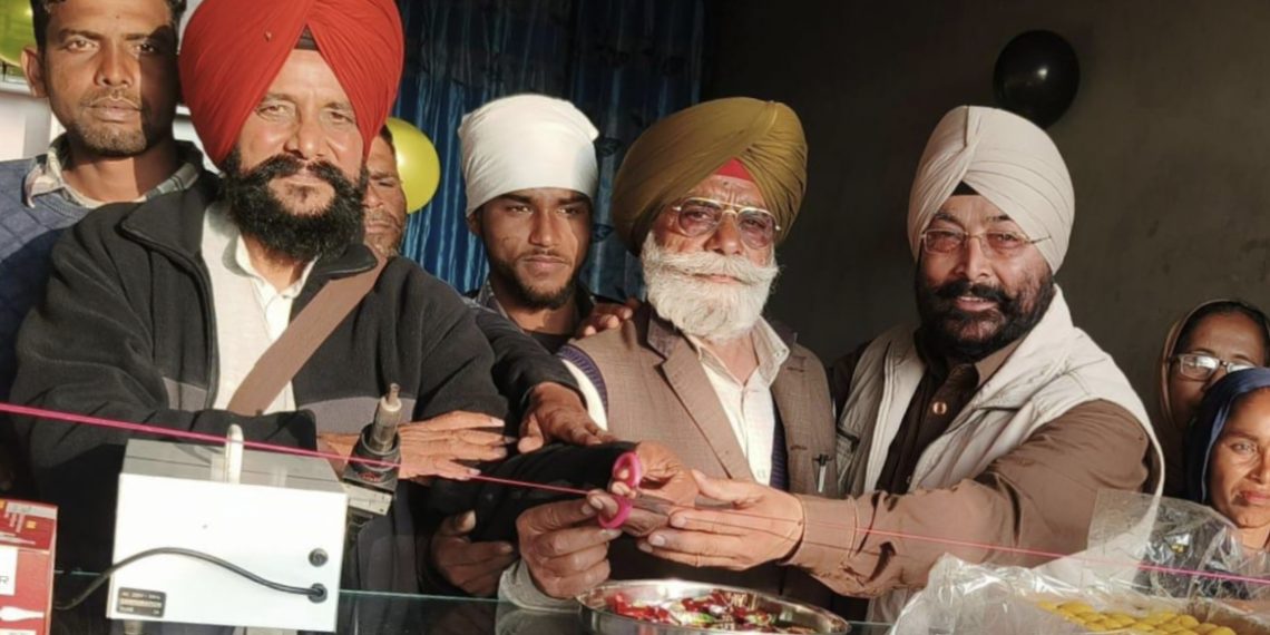 ਔਂਕੜਾਂ ਰੂਪੀ ਪੱਥਰਾਂ ਦਾ ਸੀਨਾ ਪਾੜ ਕੇ ਸੁਰਜੀਤ ਹੋਏ ਬਰਨਾਲਾ ਦੀਆਂ ਝੁੱਗੀਆਂ ‘ਚ ਰਹਿਣ ਵਾਲੇ ਬੱਚੇ ਸੁਰਜੀਤ ਨੇ ਪੈਦਾ ਕੀਤੀ ਮਿਸਾਲ