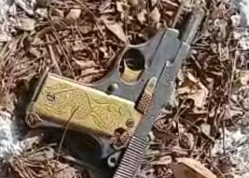 ਇੱਕ ਗੋਲੀ ਬਦਮਾਸ਼ ਦੀ ਲੱਤ ਤੇ ਇੱਕ ਪੁਲਿਸ ਦੀ ਗੱਡੀ ‘ਚ ਲੱਗੀ…ਬਰਨਾਲਾ ‘ਚ ਪੁਲਿਸ ਦੀ ਬਦਮਾਸ਼ਾਂ ਨਾਲ ਮੁੱਠਭੇੜ…!