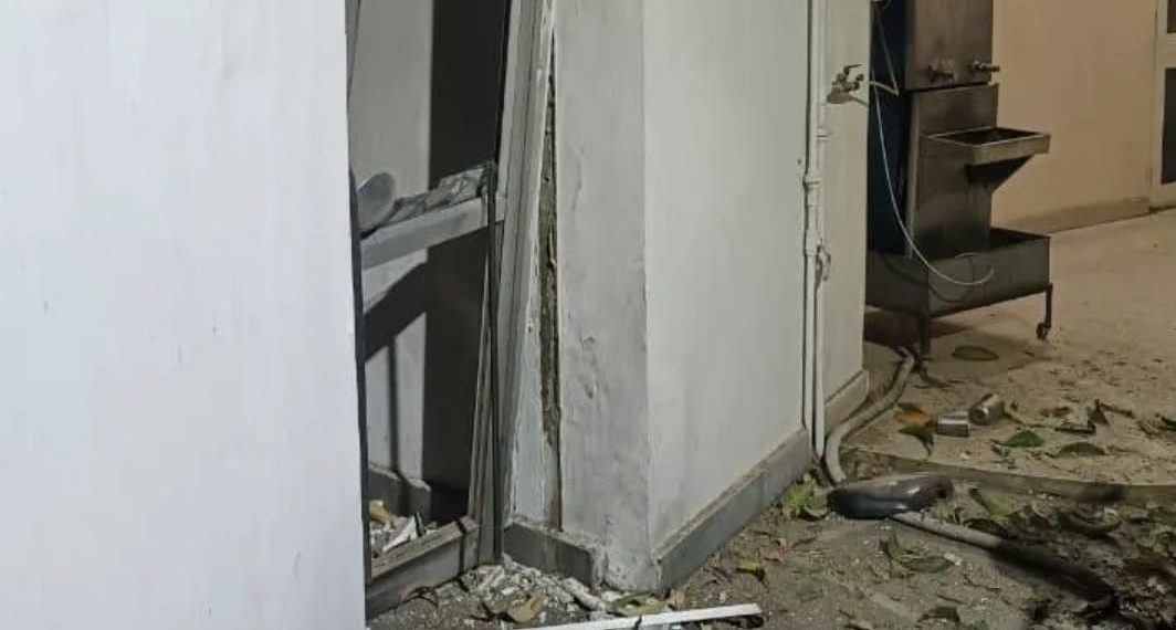 ਗਰਨੇਡਾਂ ਦੀ ਗੂੰਜ,ਥਾਣਿਆਂ ਤੋਂ ਲੋਕਾਂ ਦੇ ਘਰਾਂ ਤੱਕ…ਮੁੱਖ ਮੰਤਰੀ ਦੀ ਚੁੱਪ ‘ਤੇ ਸਵਾਲ….!