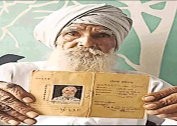 ਵਿਚਾਰਾ ਰੁਲਦੂ ਸਿੰਘ ਆਪਣੇ ਆਪ ਨੂੰ ਜਿਉਂਦਾ ਸਾਬਤ ਕਰਨ ਲਈ ਸਬੂਤ ਚੱਕੀ ਫਿਰਦਾ ਏਂ….!