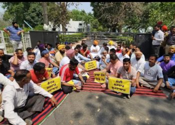 ਨੰਗਲ ਡੈਮ ‘ਤੇ ਆਪ ਵਰਕਰਾਂ ਵੱਲੋਂ ਭਾਖੜਾ ਬਿਆਸ ਮੈਨੇਜਮੈਂਟ ਬੋਰਡ ਦੇ ਚੇਅਰਮੈਨ ਨੂੰ ਬਣਾਇਆ ਬੰਧਕ