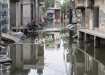 …ਇਸੇ ਨੂੰ ਗੌਰਮਿੰਟ ਕਹਿੰਦੇ ਆਂ ਜੀ, ਗ਼ੌਰ ਕਰਨੀ ਹੋਵੇ ਤਾਂ ਮਿੰਟ ‘ਚ ਕਰਦੀ ਏਂ..ਨਹੀਂ ਤਾਂ ਸੁਥਰੇ ਵਾਂਗੂ ਘੋਲ ਪਤਾਸੇ ਪੀਂਦੀ ਏ…!