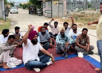 ਪਾਵਰਕਾਮ ਦੇ ਕਾਮਿਆਂ ਨੇ ਸਰਕਾਰ ਦੀਆਂ ਕਿਸਾਨ ਮਜ਼ਦੂਰ ਮੁਲਾਜ਼ਮ ਵਿਰੋਧੀ ਨੀਤੀਆਂ ਦੇ ਖ਼ਿਲਾਫ਼ ਕੀਤੀ ਗੇਟ ਰੈਲੀ