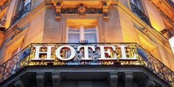 ਇਸ ਹਮਾਮ ‘ਚ ਸਾਰੇ ਨੰਗੇ ਨੇ…ਚਕਲਿਆਂ ਦੇ ਰੂਪ ‘ਚ ਚੱਲ ਰਹੇ  ਹੋਟਲਾਂ ‘ਚ ਜਿਸਮਾਂ ਦੀ ਖੇਡ ਦਾ ਕੀਹਨੂੰ ਕੀਹਨੂੰ ਪਤੈ…ਕਿਉ ਚੁੱਪ ਨੇ ਅਧਿਕਾਰੀ….!